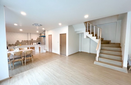 Nanai Road House | 48 House - Patong