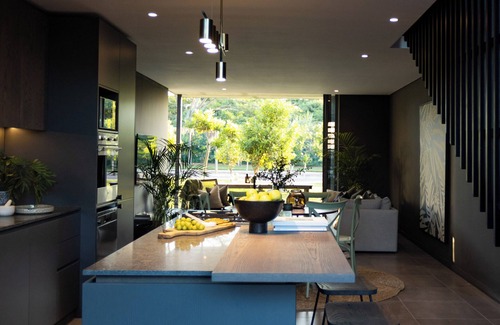 Salt Rock Villa | 48 The Woods Elaleni