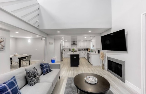 Menlo Park House | 497-Upscale Home w/AC & Patio near Meta & Stanford