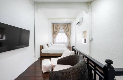 Khao San House | 499 House Villa