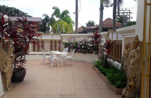 Nanai Road Villa | 4BD Private pool villa in Patong heart quiet&nice