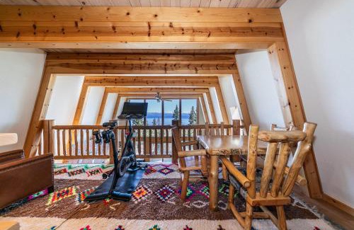 Talmont House | 4BD with Lake Views Near Beach and Slopes