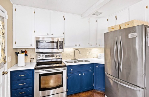 Roach House | 4Bdrm-RENTAL BOAT-Private Dock-Near The Cave & Cap't Rons-INSANE VIEW!