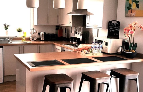 Newcastle-upon-Tyne House | 4Bed House+Free Parking+WIFI+Near Freeman Hospital+Jesmond Dene