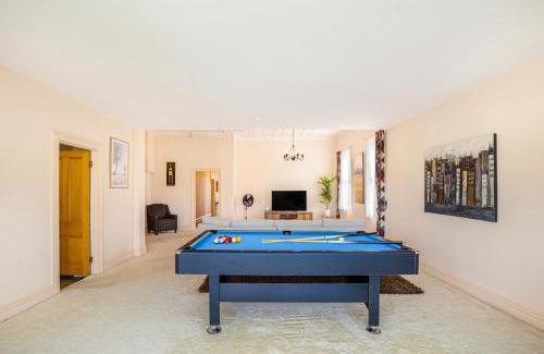 Chatswood House | 4Bed Spacious Villa in Chatswood