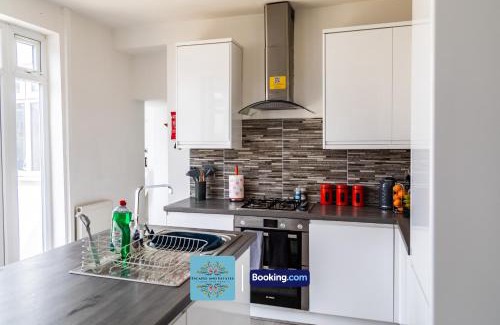 Hagley Apartment | 4Bedroom House By Escape & Estates Short Lets & Serviced Accommodation Stourbridge With Private Garden & Off Road Parking