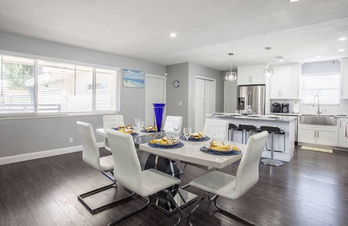 Hollywood Hills House | 4BR - 2BA Modern Home w Private POOL - BBQ-FLL-MIAMI