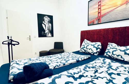 Grinzing Apartment | 4BR Apartment for 8P, 10Min to FAC Platz