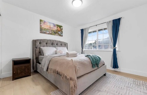 Rowland Heights House | 4BR Beautiful View Newly Renovated Nearby Disney