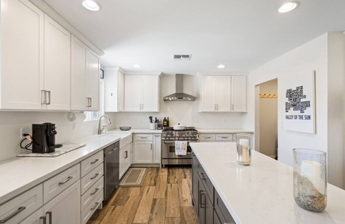 Scottsdale Highlands Estates House | 4BR + Casita w/Pool + Outdoor Big Screen