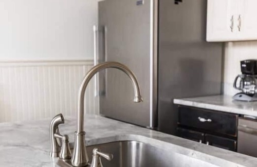 Westside House | 4BR Charleston Single! One Block to King St!