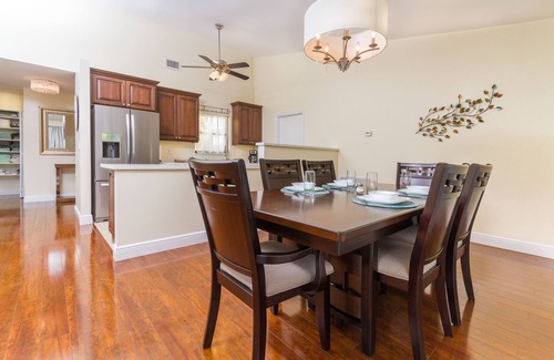Boca Del Mar House | 4BR Large Exclusive heated Pool🏊🏻‍♀️near Restaurants🍽️ lake, Synagogues.
