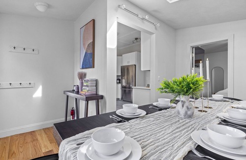 East Somerville House | 4BR Lux House near Harvard/MIT + Free Parking + BBQ + Fire Pit