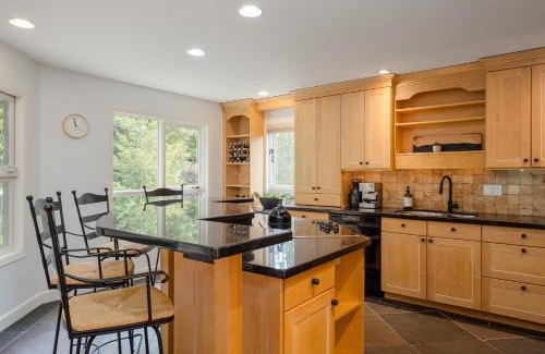 Blueberry Hill House | 4BR Townhome with Garage & Mountain Views by Harmony Whistler