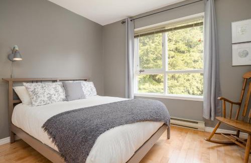 Blueberry Hill House | 4BR Townhome with Garage & Mountain Views by Harmony Whistler