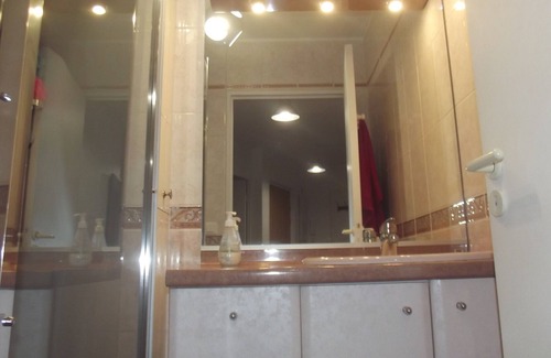 Saint-Germain-sur-Morin Apartment | 4km Disney,large apartment,ground floor,6 pers with private garden in quiet area