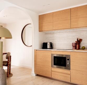 Quartier de la Place-Vendome Apartment | 4P 1BR - Monthly Rental - Step from Place Vendôme