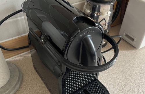 Fitzrovia Apartment | 4th Floor with lift on historic pedestrian Georgian Square overlooking gardens