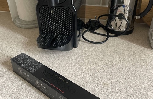 Fitzrovia Apartment | 4th Floor with lift on historic pedestrian Georgian Square overlooking gardens