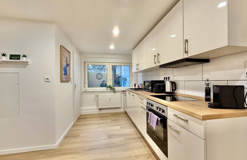 Bielefeld Apartment | 5-7 persons, Wifi, terrace, new, near Nordpark and supermarkets BIELEFELD