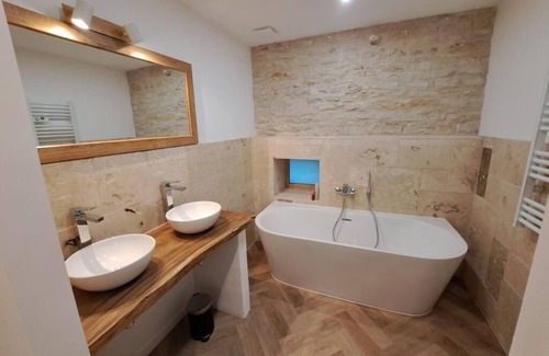 Vignoles Other | 5* air-conditioned farmhouse, SPA & pétanque court