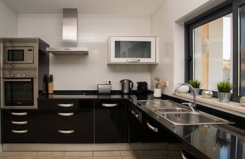 Porto de Mos Apartment | 5* APARTMENT WITH AMAZING SEA VIEWS