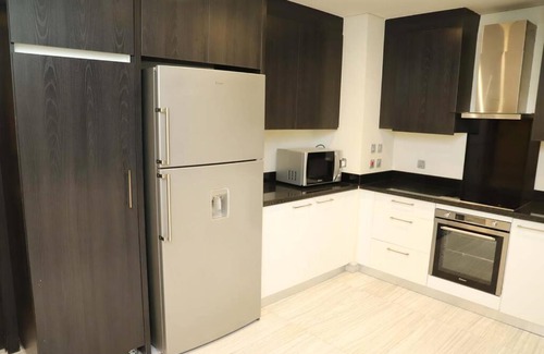 Doha Apartment | 5 Bd beachfront with private and amenities access