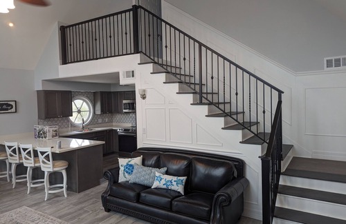 Toilla Segunda House | 5 bed/3 Bath sleeps 19 Guests! Private Pool and steps to the Gulf!