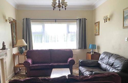 Baconstown House | 5 Bed House Sleeps 10 - 40 Minutes from Dublin