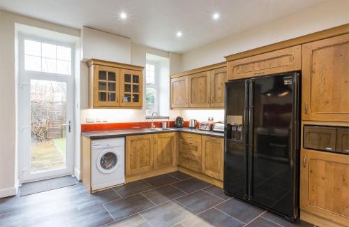 Brodick House | 5 Bed in Brodick CA016