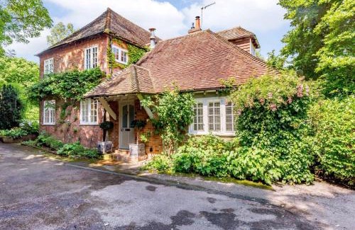 Peasmarsh House | 5 Bed in Rye 82395