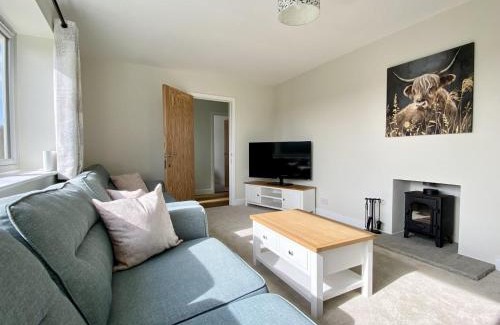 Ipswich House | 5 Bed in Washbrook oc-m33105