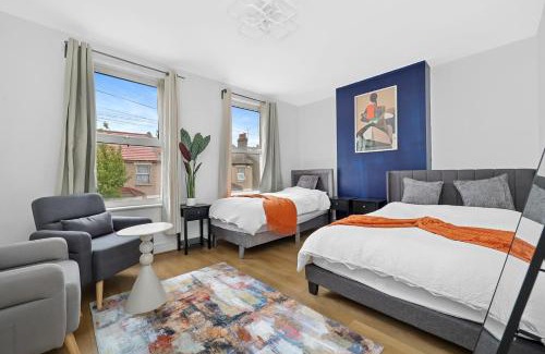 Broad Green Apartment | 5-Bed London Croydon Townhouse by Harlingtoin