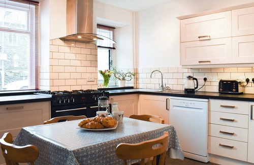 Bowness-on-Windermere Cottage | 5 bedroom accommodation in Bowness-on-Windermere