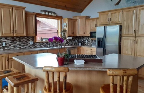 Driggs House | 5 Bedroom, 2 Bath Family Home w/Children’s Playground, Great Kitchen