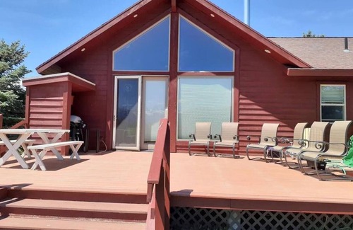 Driggs House | 5 Bedroom, 2 Bath Family Home w/Children’s Playground, Great Kitchen