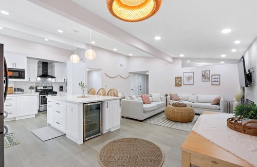 Torrance House | 5 Bedroom 3 Bath Beach City In Torrance ca