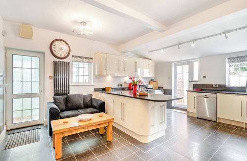 Flamborough Cottage | 5 bedroom accommodation in Flamborough