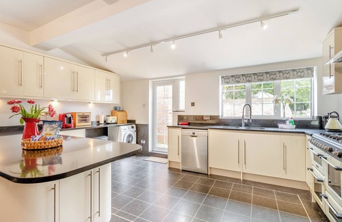 Flamborough Cottage | 5 bedroom accommodation in Flamborough