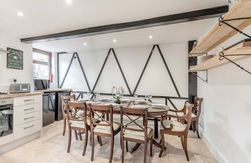 Selby Cottage | 5 bedroom accommodation in Selby