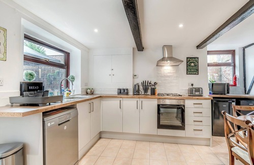Selby Cottage | 5 bedroom accommodation in Selby