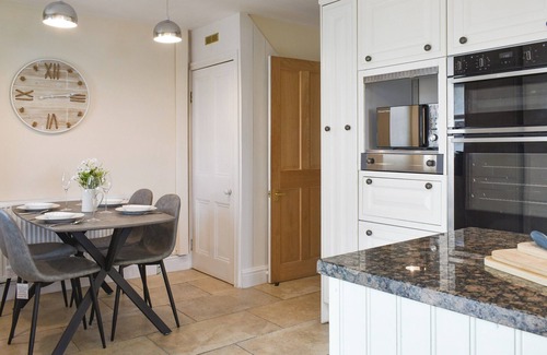 Wesham Cottage | 5 bedroom accommodation in Warton, near Lytham