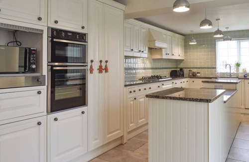 Wesham Cottage | 5 bedroom accommodation in Warton, near Lytham