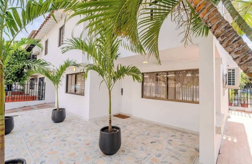 Cartagena House | 5 Bedroom Amazing Palace Minutes to Walled City