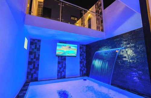 Cartagena House | 5 Bedroom Amazing Palace Minutes to Walled City