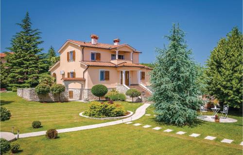 Rogocana House | 5 Bedroom Beautiful Home In Labin