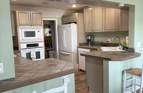 Solon Mills House | 5-bedroom Lakefront Getaway on Private Wonder Lake – Sleeps 12