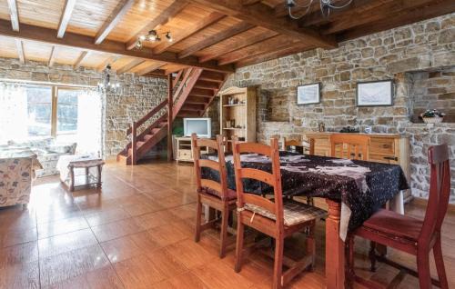 Villaviciosa House | 5 Bedroom Nice Home In Arguero