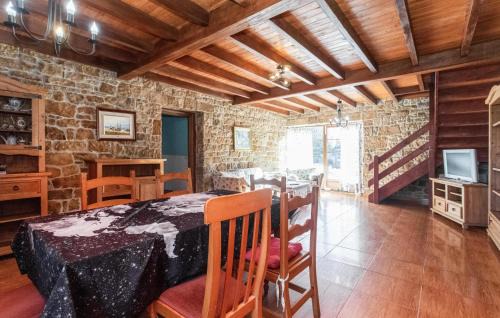 Villaviciosa House | 5 Bedroom Nice Home In Arguero