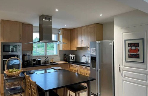 Guisseny House | 5 bedroom private vacation home in Guissény